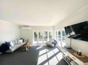 Sun Sea Scenery - Newly Renovated